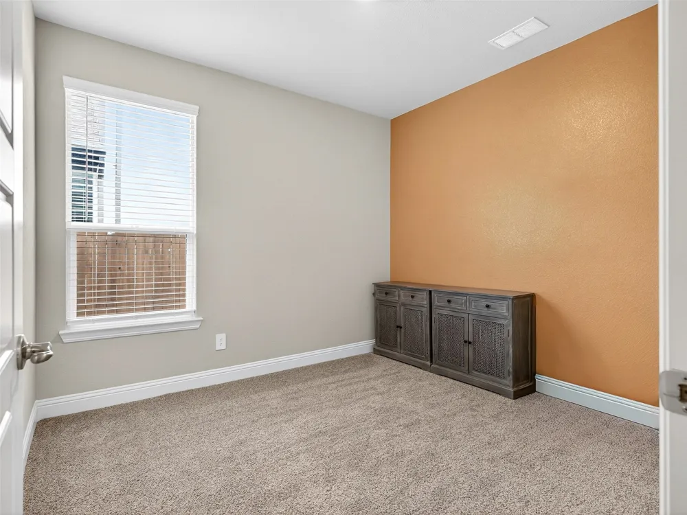 2504 Wren Lane Denton, TX 76205