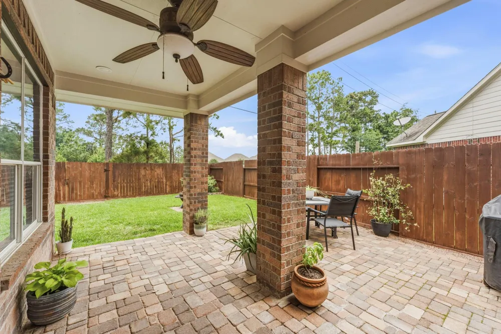 17439 Sweet Song Drive Tomball, TX 77377