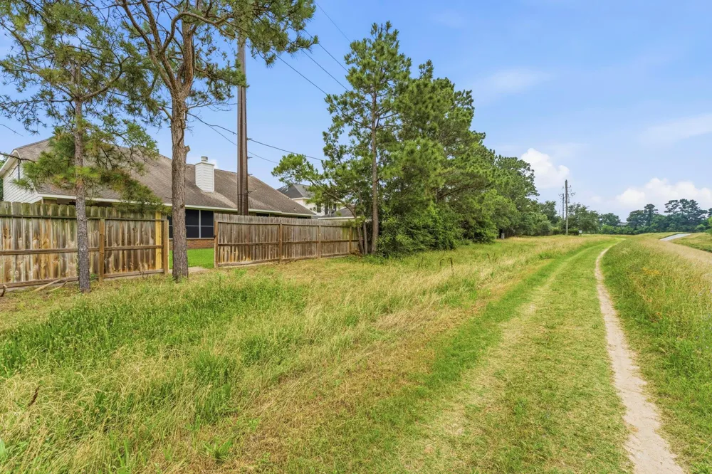 17439 Sweet Song Drive Tomball, TX 77377