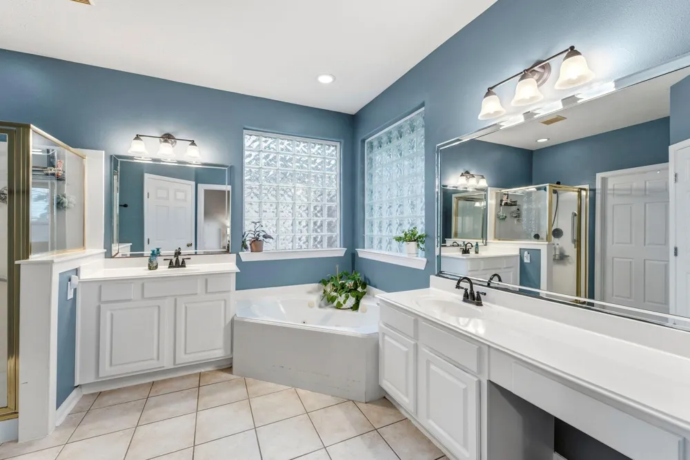 17439 Sweet Song Drive Tomball, TX 77377