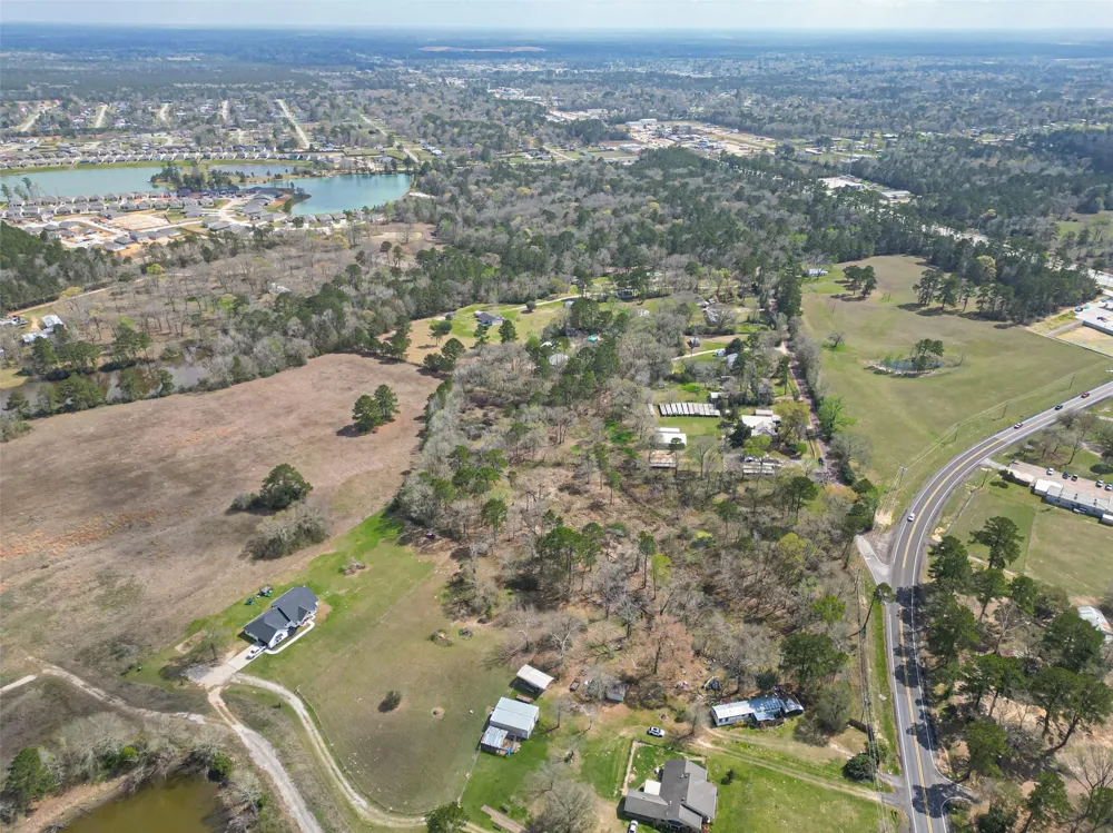 1004 Kelley Road Conroe, TX 77303