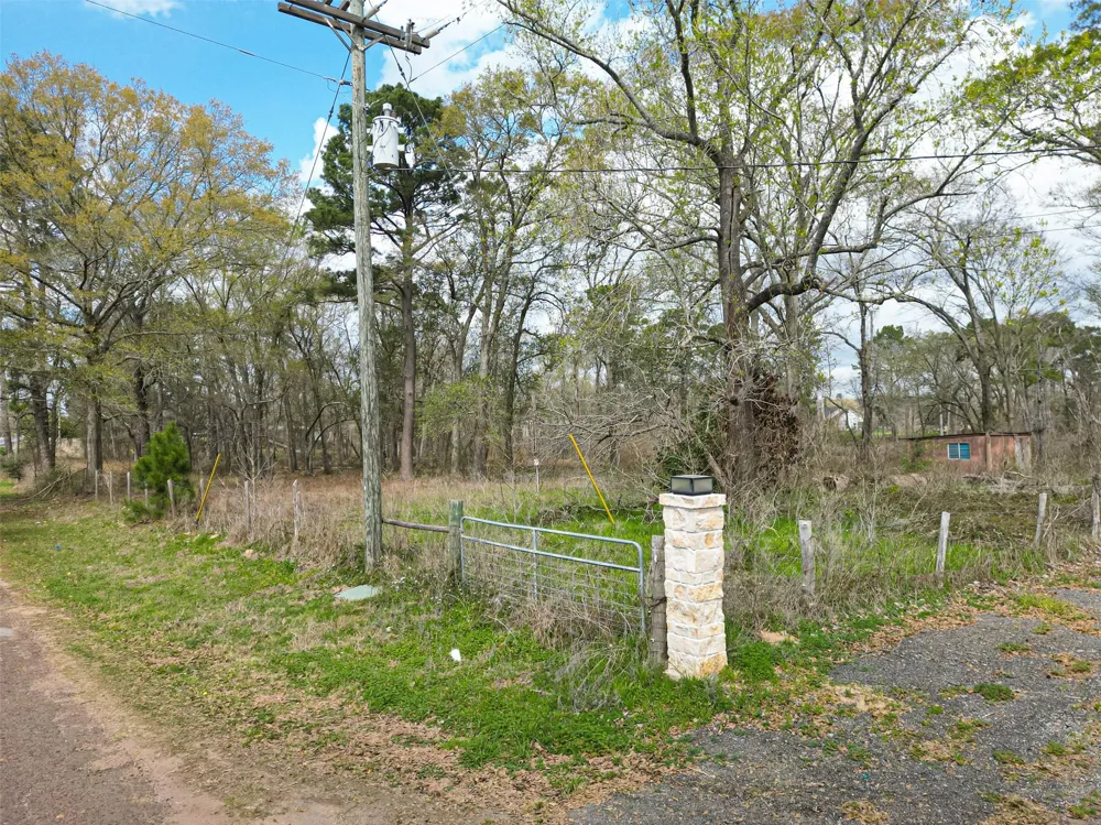 1004 Kelley Road Conroe, TX 77303