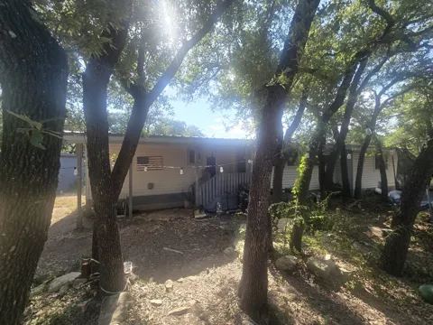 21401 Lindeman Lane