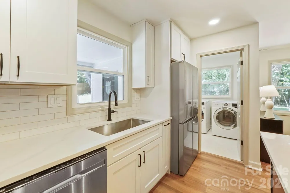 900 Burtonwood Circle Charlotte, NC 28212