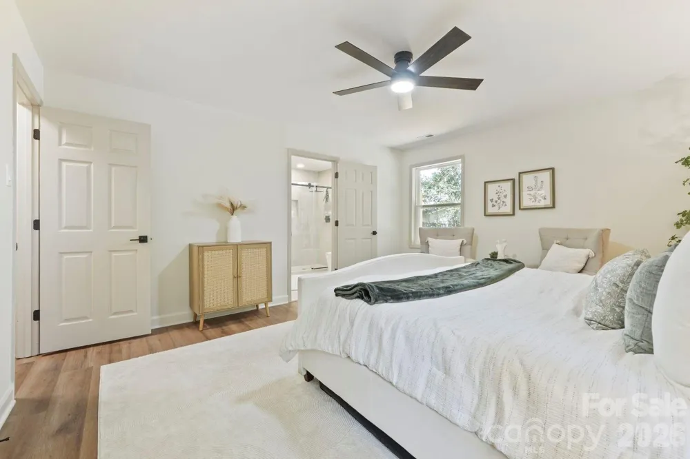 900 Burtonwood Circle Charlotte, NC 28212