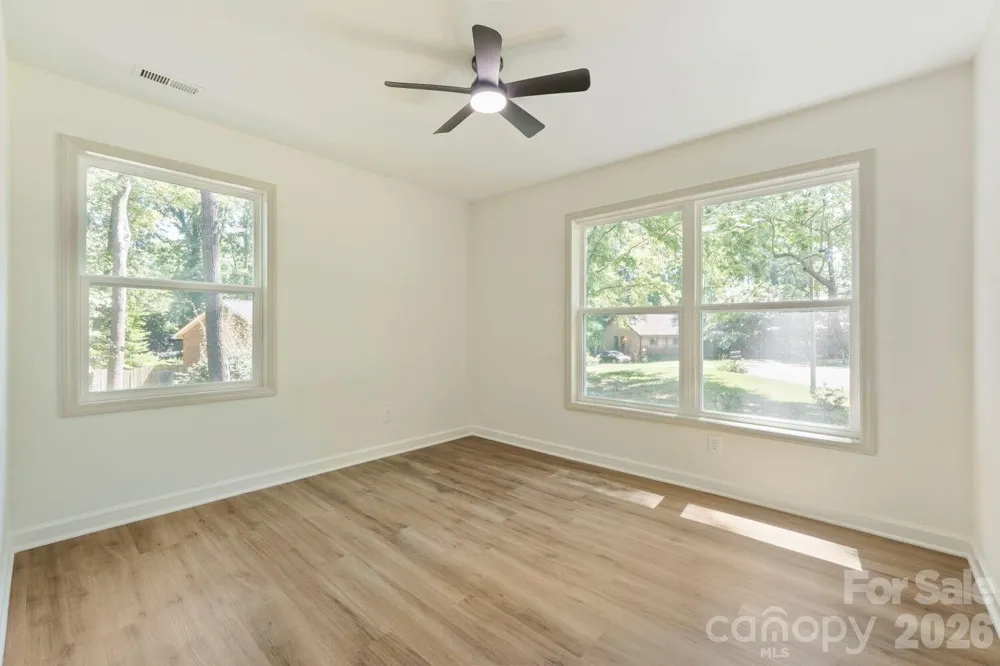 900 Burtonwood Circle Charlotte, NC 28212