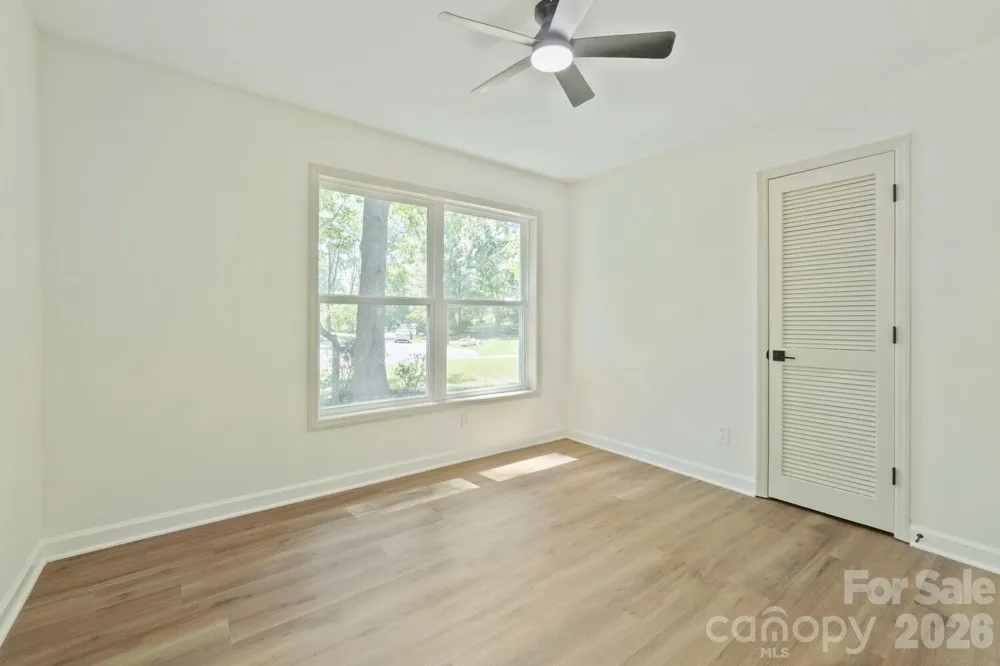 900 Burtonwood Circle Charlotte, NC 28212