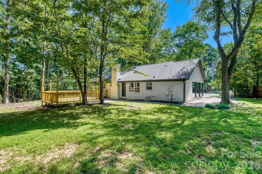 900 Burtonwood Circle Charlotte, NC 28212