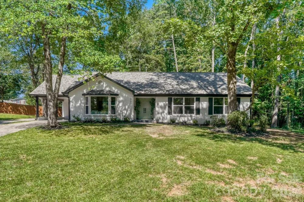 900 Burtonwood Circle Charlotte, NC 28212