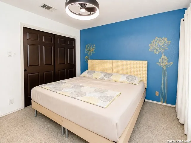 8610 Cantua Crk Helotes, TX 78023