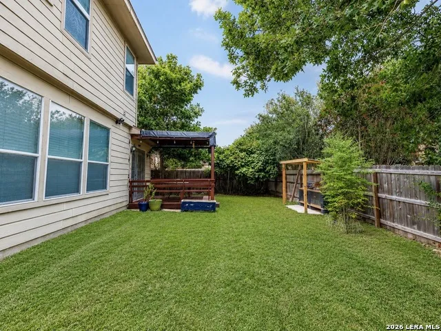 8610 Cantua Crk Helotes, TX 78023