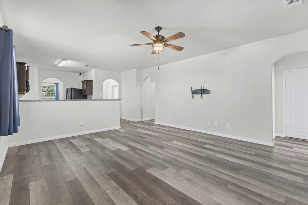 110 Alamo Way Venus, TX 76084