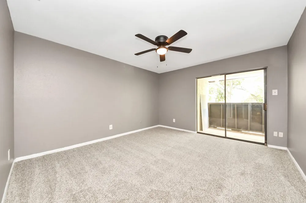 3105 Walnut Bend Ln #32 Houston, TX 77042