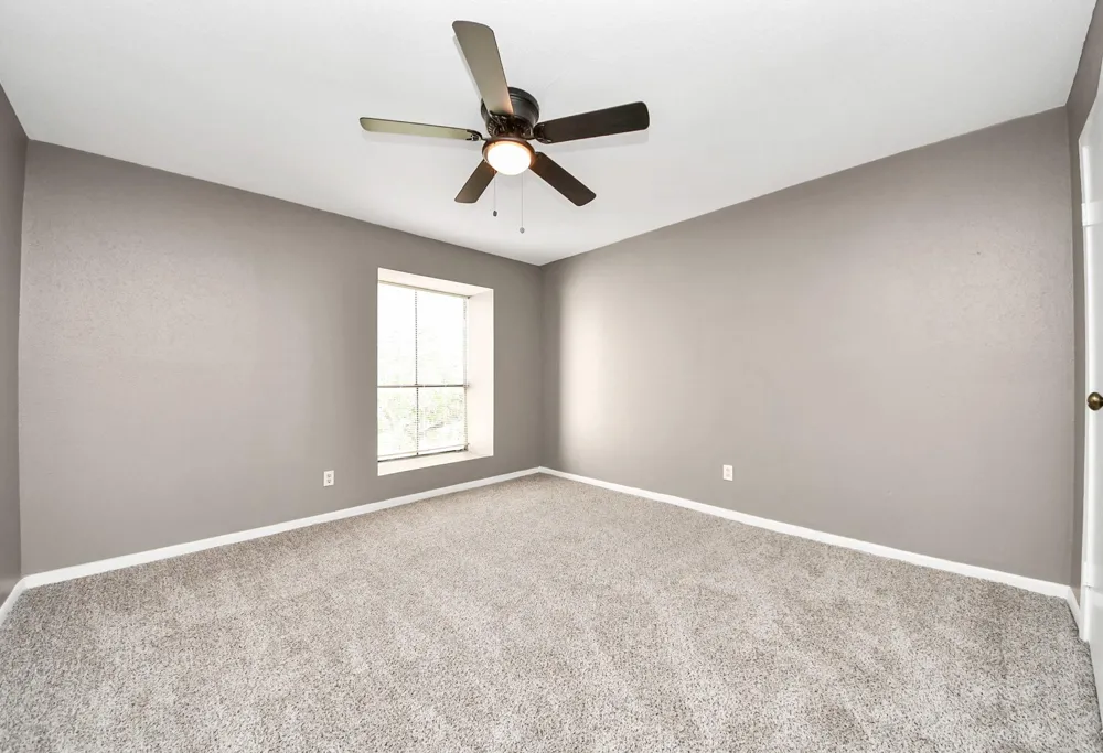 3105 Walnut Bend Ln #32 Houston, TX 77042