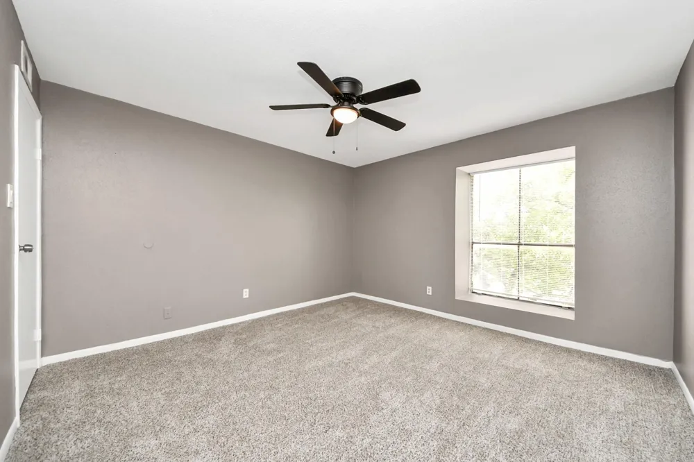 3105 Walnut Bend Ln #32 Houston, TX 77042