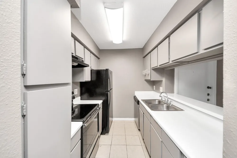 3105 Walnut Bend Ln #32 Houston, TX 77042