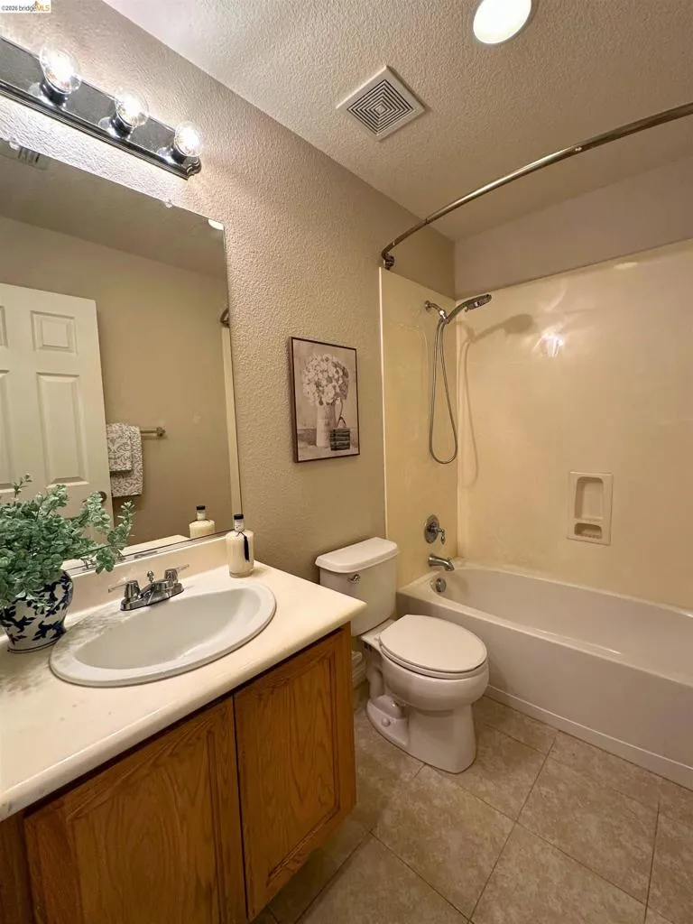 1788 Moreau Way Brentwood, CA 94513