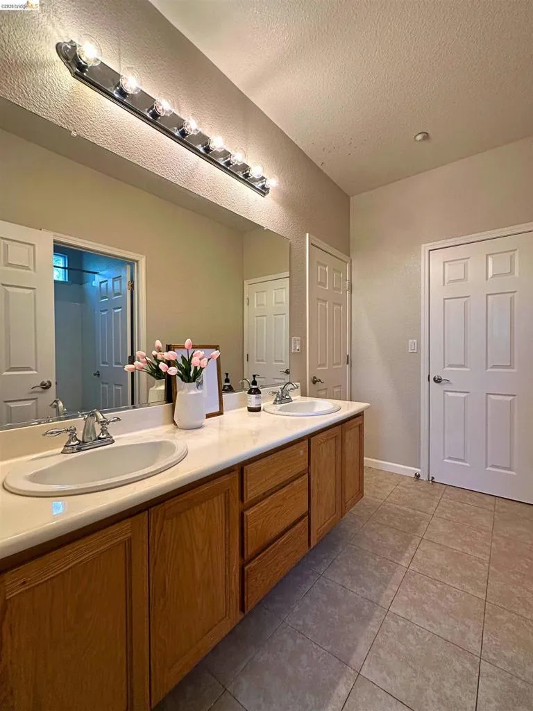 1788 Moreau Way Brentwood, CA 94513