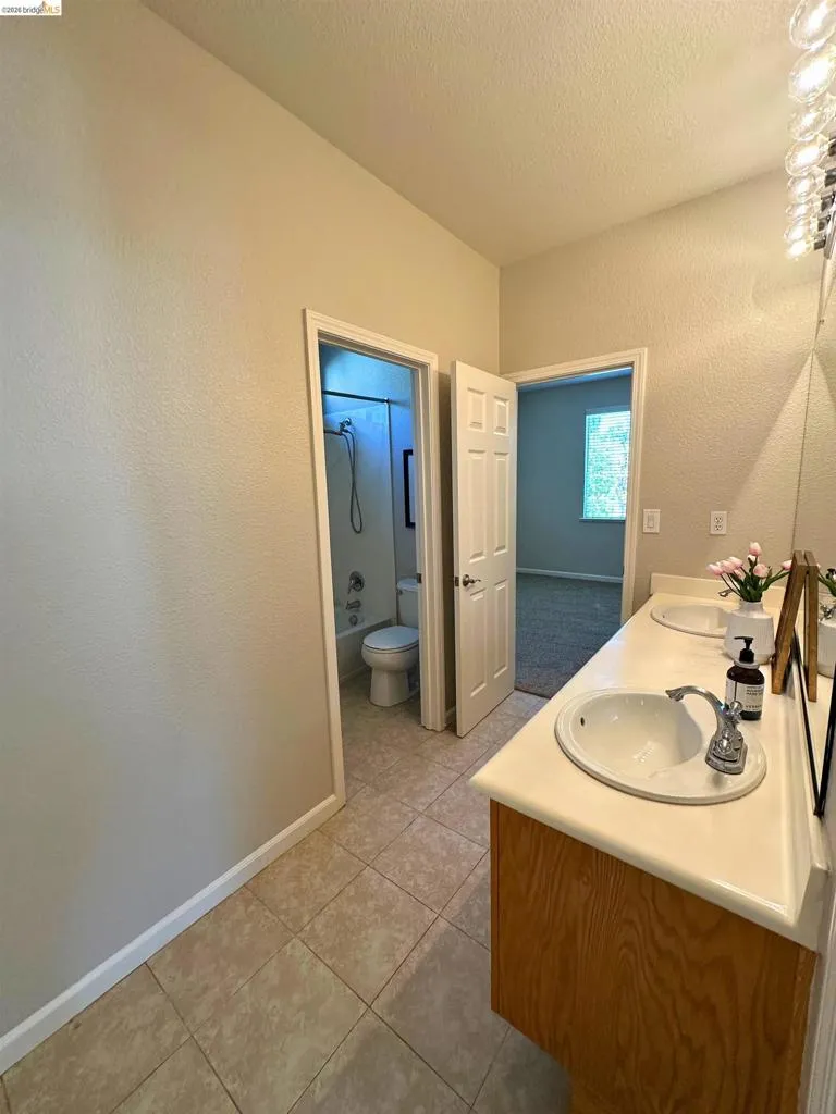 1788 Moreau Way Brentwood, CA 94513