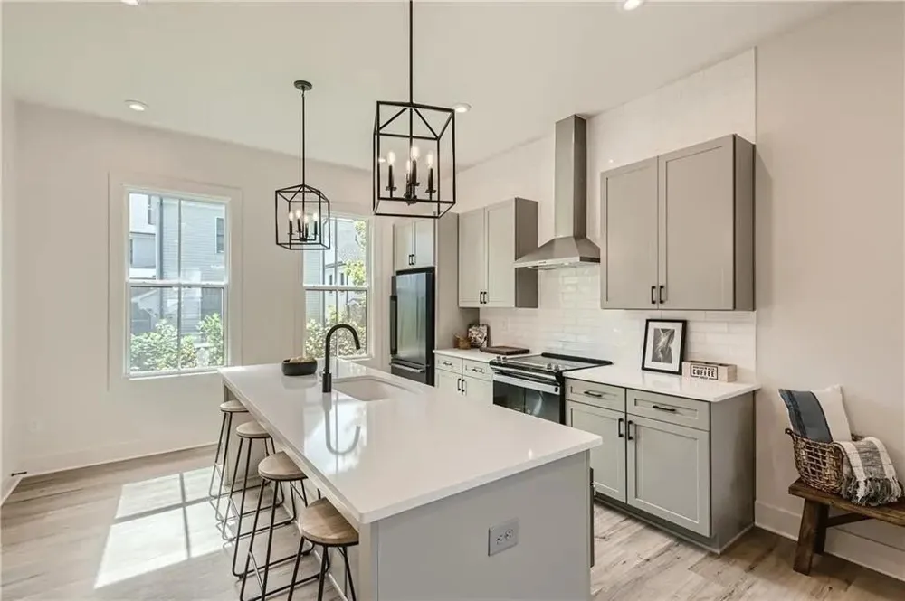 180 Chestnut Circle Atlanta, GA 30342