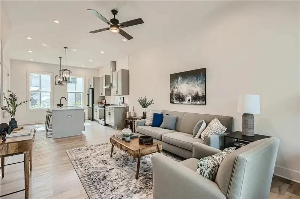 180 Chestnut Circle Atlanta, GA 30342