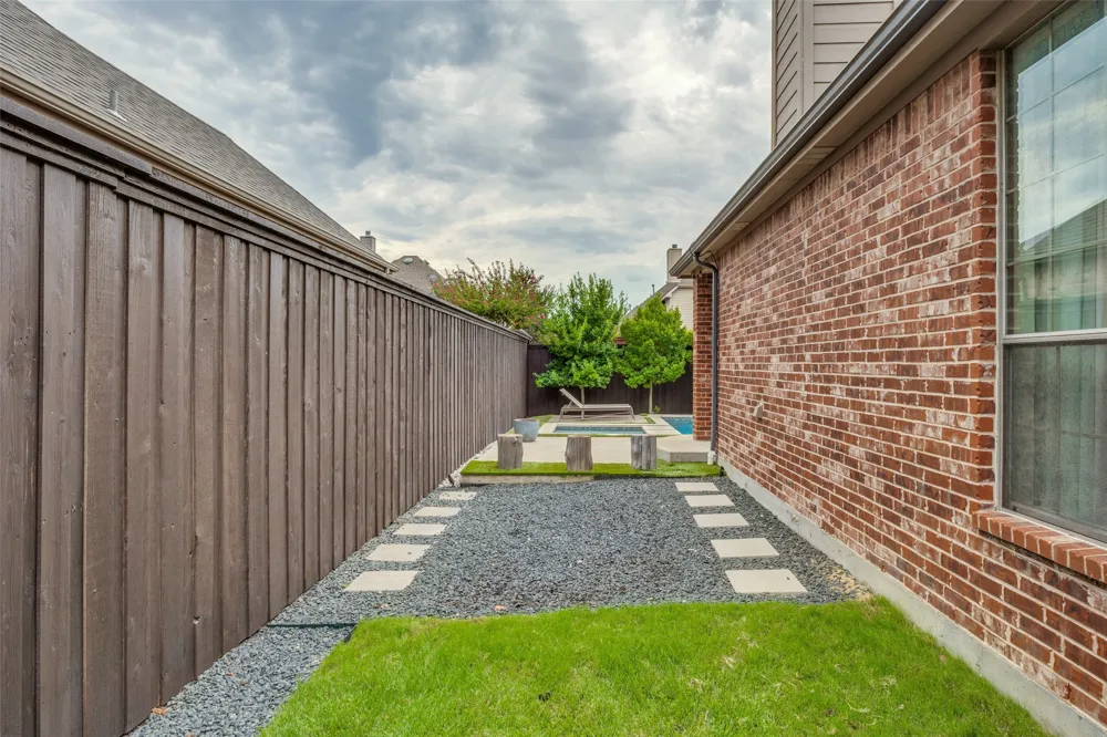 1291 Sunland Park Drive Frisco, TX 75033