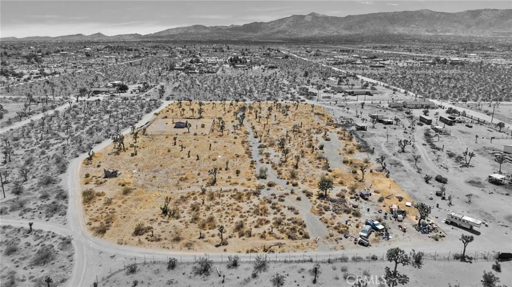 2575 Sacramento Pinon Hills, CA 92372