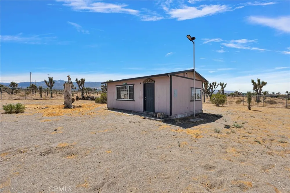 2575 Sacramento Pinon Hills, CA 92372