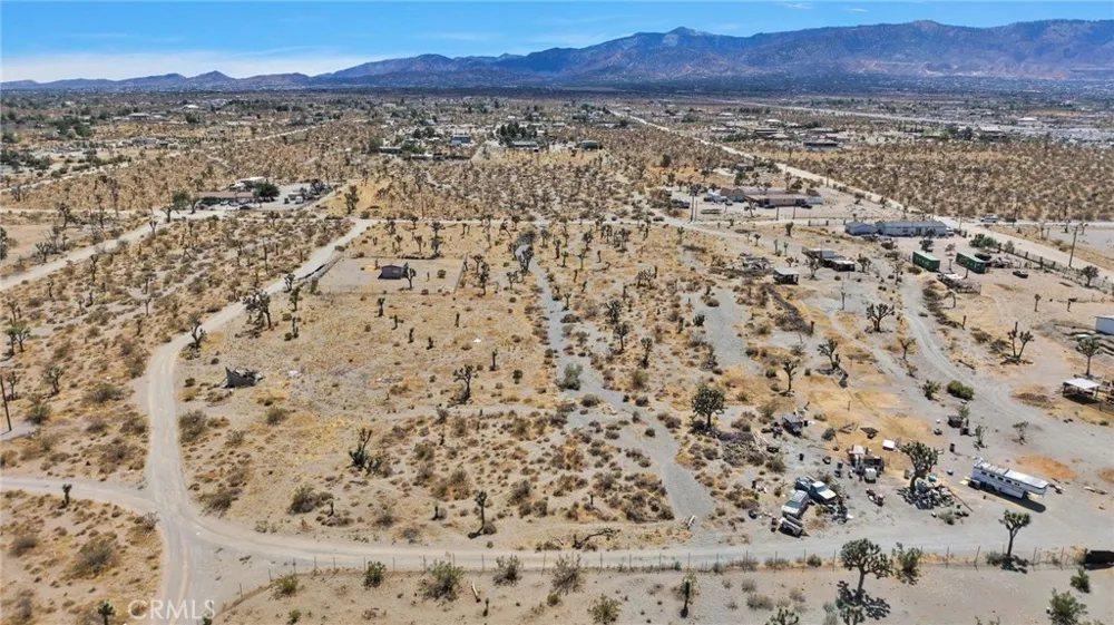 2575 Sacramento Pinon Hills, CA 92372