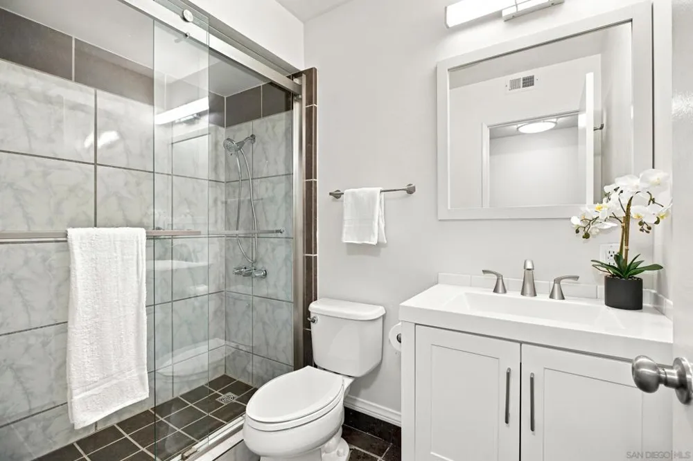 6852 Belle Glade Ave San Diego, CA 92119