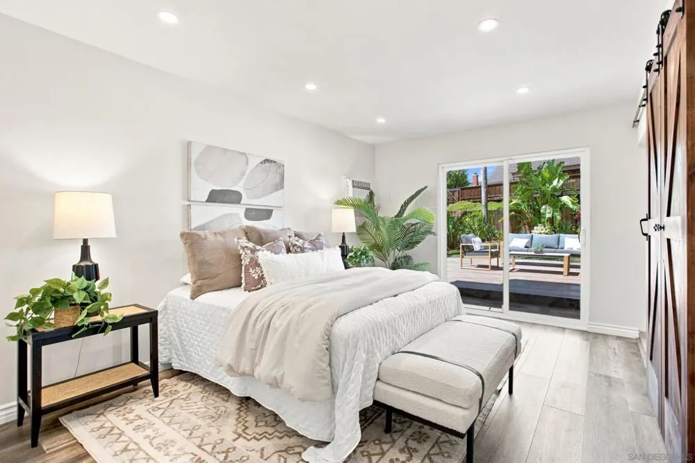 6852 Belle Glade Ave San Diego, CA 92119
