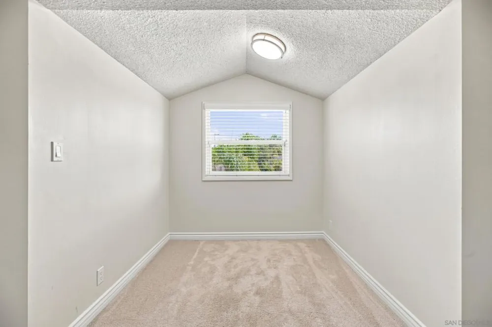 6852 Belle Glade Ave San Diego, CA 92119