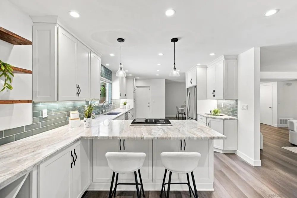 6852 Belle Glade Ave San Diego, CA 92119