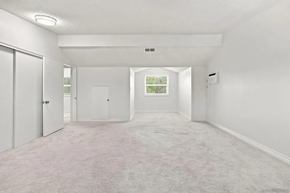 6852 Belle Glade Ave San Diego, CA 92119