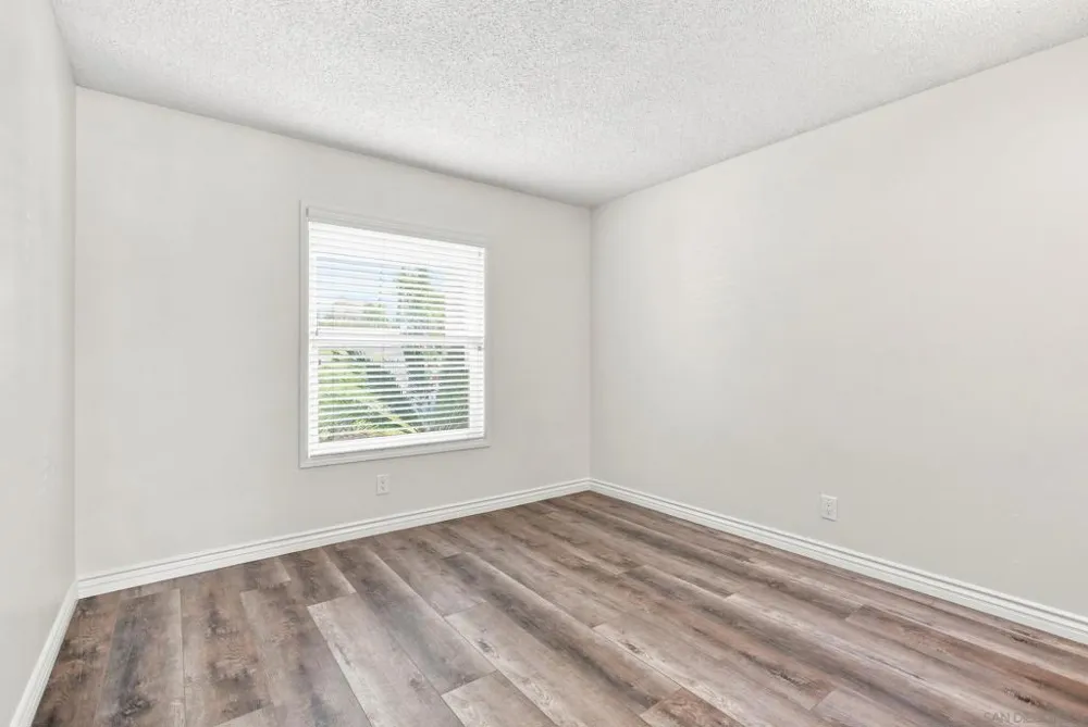 6852 Belle Glade Ave San Diego, CA 92119