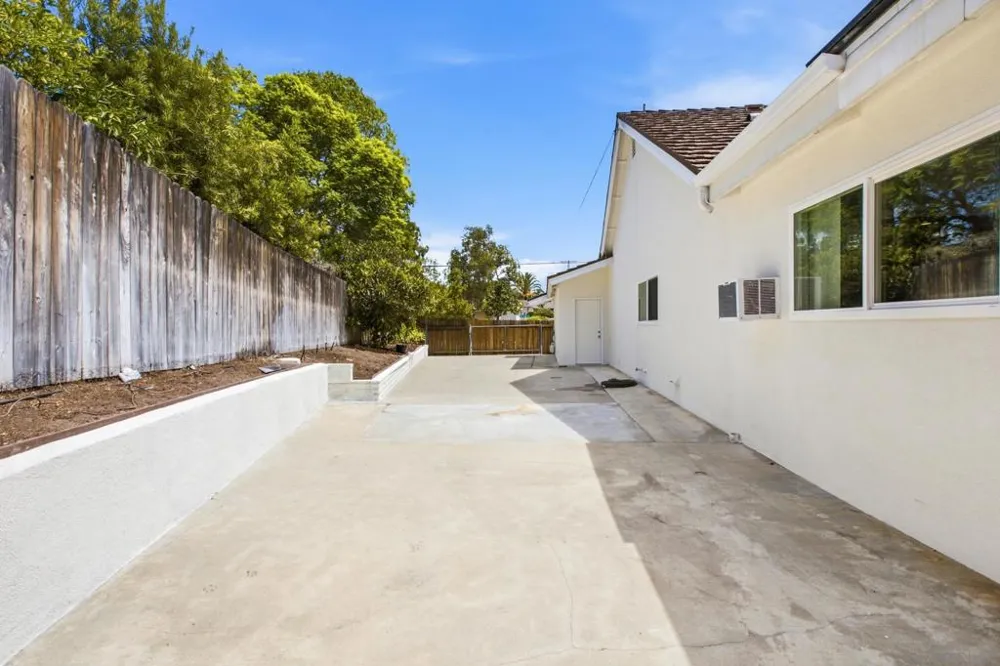 6852 Belle Glade Ave San Diego, CA 92119