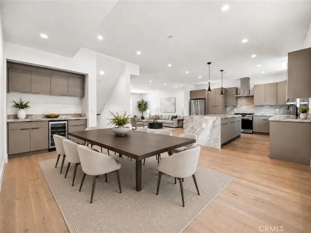 12818 Bloomfield Street Studio City, CA 91604