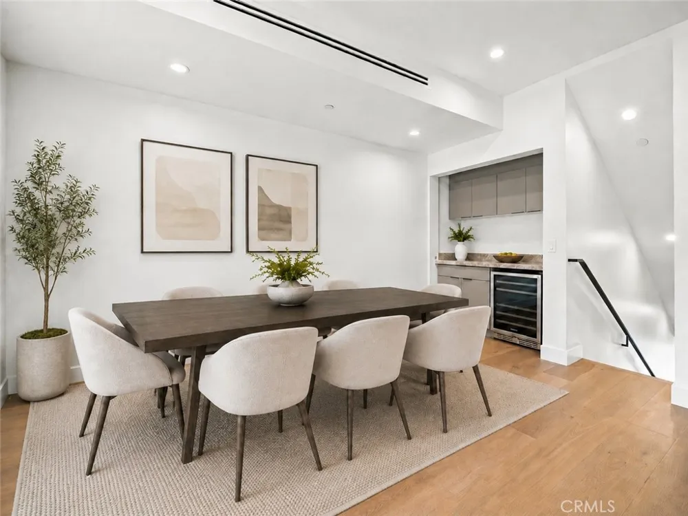 12818 Bloomfield Street Studio City, CA 91604