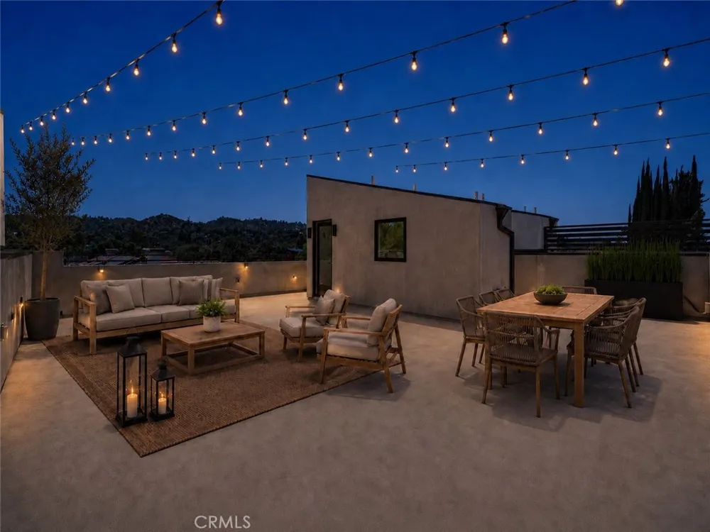 12818 Bloomfield Street Studio City, CA 91604