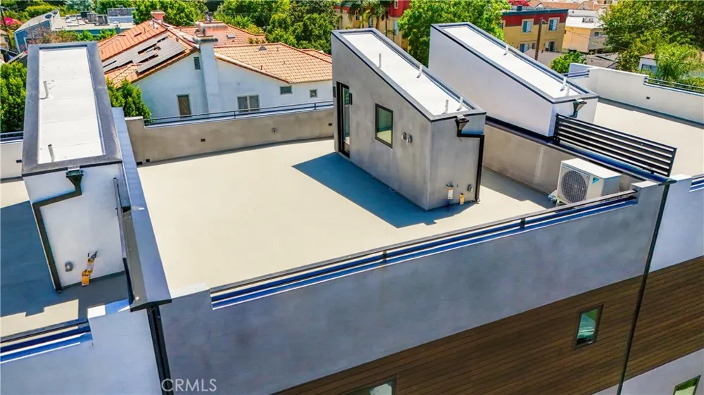 12818 Bloomfield Street Studio City, CA 91604