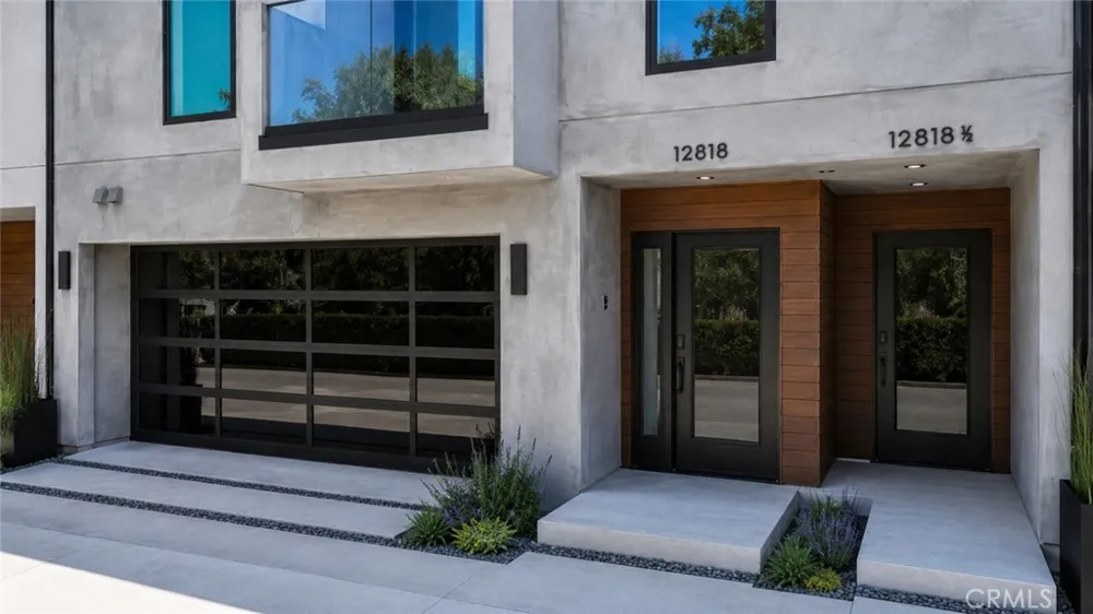 12818 Bloomfield Street Studio City, CA 91604