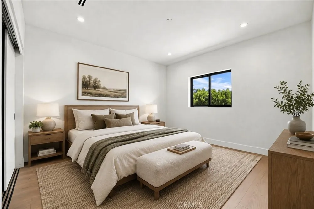 12818 Bloomfield Street Studio City, CA 91604