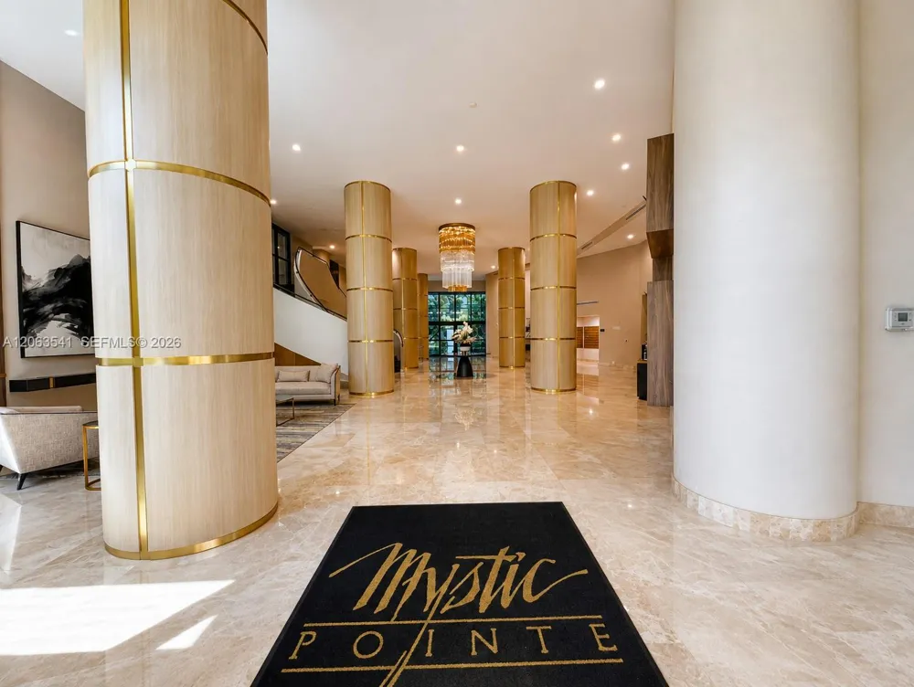 3500 Mystic Pointe Dr #2204 Aventura, FL 33180