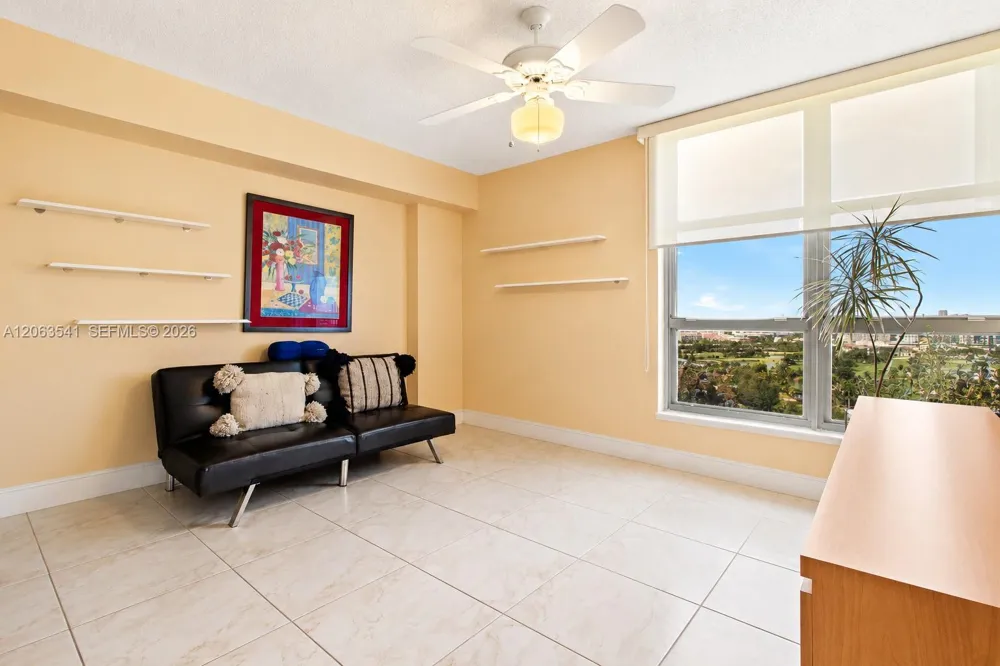 3500 Mystic Pointe Dr #2204 Aventura, FL 33180