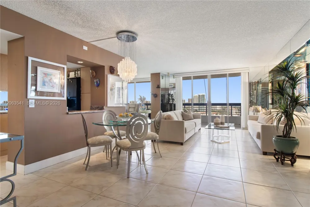 3500 Mystic Pointe Dr #2204 Aventura, FL 33180