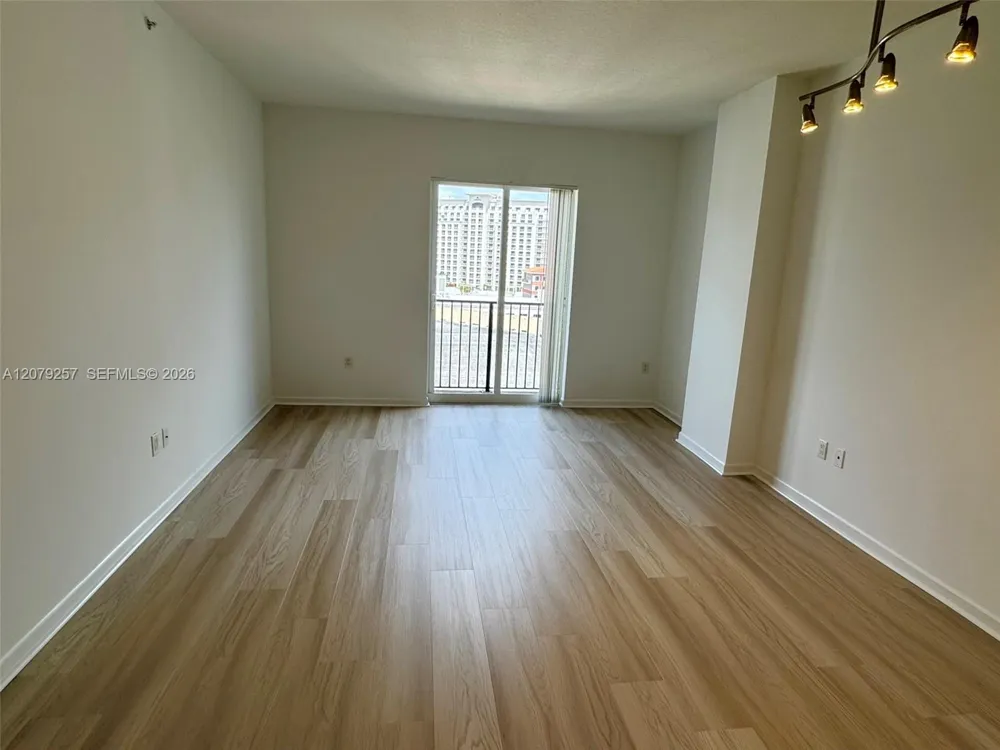 10 Aragon Ave #1008 Coral Gables, FL 33134