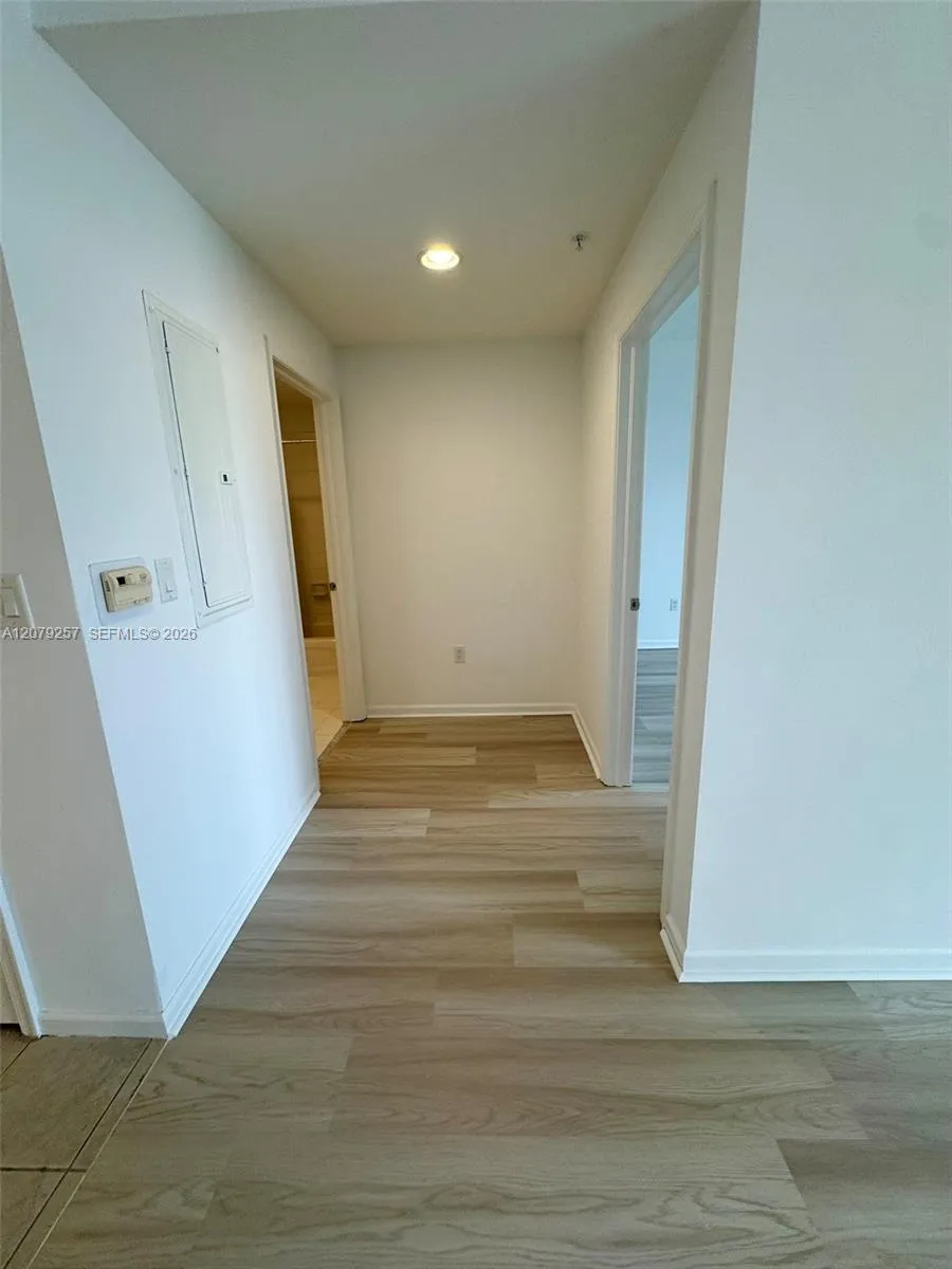 10 Aragon Ave #1008 Coral Gables, FL 33134
