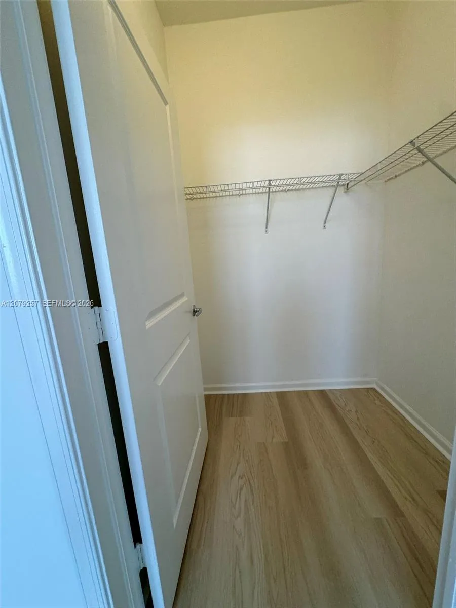 10 Aragon Ave #1008 Coral Gables, FL 33134