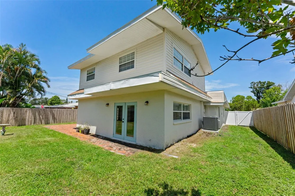 3298 21ST AVENUE SW Largo, FL 33774