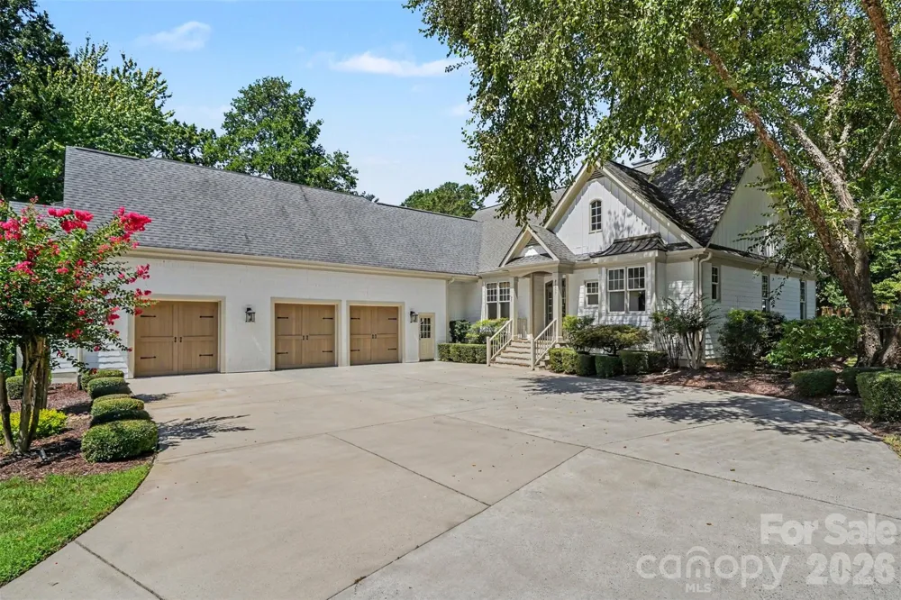 21253 Sandy Cove Road Cornelius, NC 28031